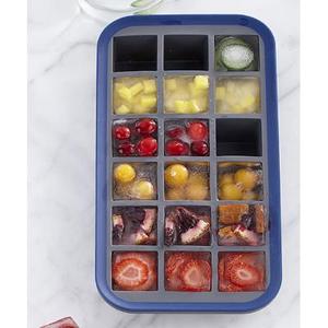 lot 525 image: Trudeau Ice Cube Trays - Structure Ice Cube Tray