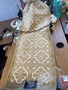 lot 583 image: Nourison Diamon Damask 20x 50 Washable AccentRug Taupe