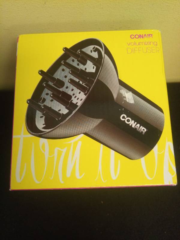 lot 1109 image: Conair Volumizing Universal Hair Diffuser, Adjustable Hair Dryer Attachment for Frizz-Free Curls to Fit Hair Dryer Nozzles from 1.75 to 2.3