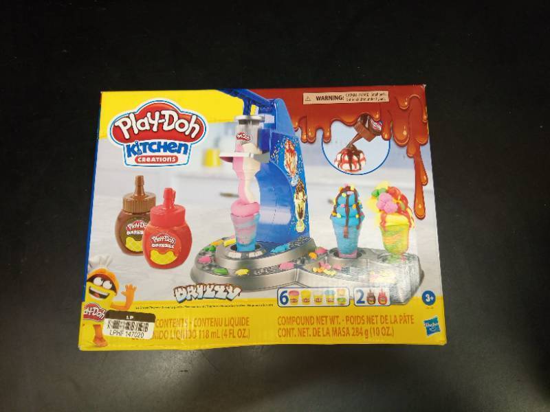 lot 1107 image: PLAY-DOH Kitchen Creations - Retail $28