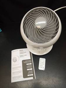 lot 1060 image: IRIS Woozoo Globe Multi-Directional 5-Speed Oscillating Fan 2024 Model - Retail $75