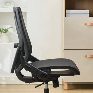 lot 1037 image: TrueWellness All Mesh Office Chair - Retail $130