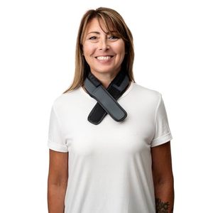 lot 3338 image: FlexiFreeze Cooling Collar   Reusable Ice Neck Wrap, Adjustable Neck Cooler