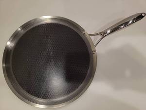 lot 1013 image: $139 HexClad 12 Hybrid Nonstick Griddle Pan, BBQ, Dishwasher and Oven Safe  Stay-Cool Handles, Oven Safe up to 900 F, Compatible with All Cooktops, Induction Ready