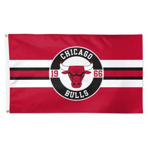 lot 3033 image: WinCraft Chicago Bulls 3 X 5 Applique Flag