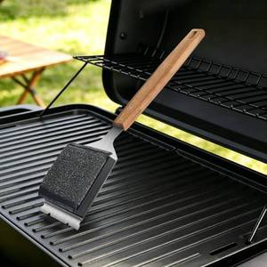 lot 5673 image: HOPEPOP Bristle-Free BBQ Grill Brush for Gas Charcoal Cast Iron