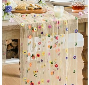 lot 4262 image: Floral fabric