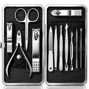 lot 4358 image: Manicure Set, Stainless Steel Nail Clipper Set with Luxurious Travel Case