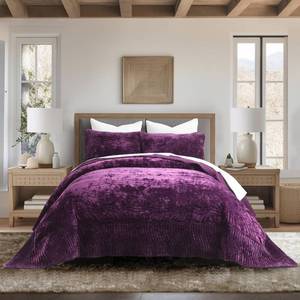 lot 9266 image: AJOCCI California King Patchwork Velvet Comforter,Purple Wave Pattern Quilt