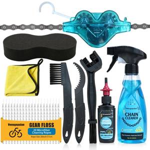 lot 11758 image: Venugopalan Bike Cleaning Kit With Chain Degreaser