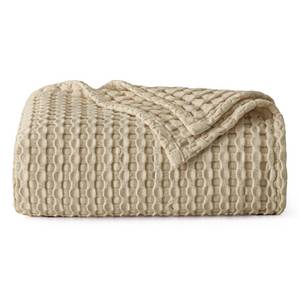 lot 5814 image: Bedsure Cooling Waffle Blanket Twin XL Taupe