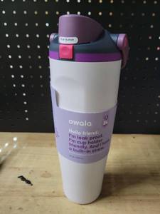 lot 19527 image: Owala Freesip Tumbler with Straw Grip 40 oz