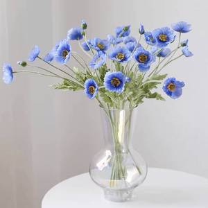 lot 2150 image: Yonza Lifelike Artificial Poppy Flowers, 8 Stems Silk Bouquet with Flocked Stems and Leaves � for Wedding Centerpieces, Home Decor, Table Arrangements red not blue