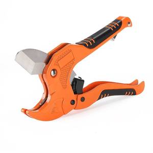 lot 12053 image: Bates Ratchet Pipe Cutter, Cuts up to 1-58