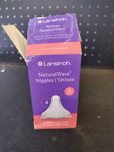 lot 6324 image: Lansinoh NaturalWave Nipples Tetinas Size S 4 Count Slow Flow