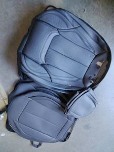 lot 13538 image: Coverado Universal Seat Covers 5 Piece