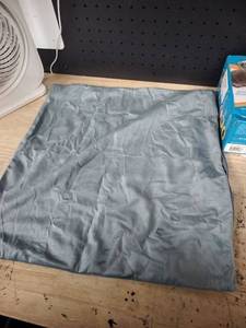 lot 4366 image: Pack of two 17x17 couch pillow cases