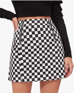 lot 4363 image: WDIRARA Black White Checkered Mini Skirt with Zipper Large