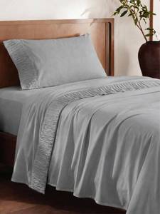 lot 2125 image: Bedsure Twin XL Sheets Dorm Bedding - 3 Pieces Soft Extra Long Twin Sheets