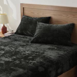 lot 5192 image: BEDELITE Velvet Fitted Sheet and Pillowcase Set 3Pcs, King, Black