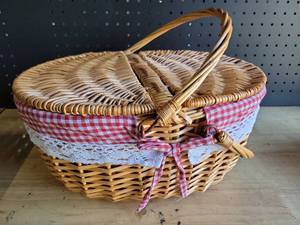 lot 19962 image: Wicker Picnic Basket with Hinged Lid Red Gingham Trim