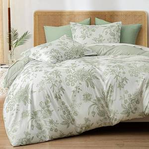 lot 13828 image: PHF Ultra Soft Floral Duvet Cover King Size 104x90