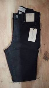 lot 14188 image: Universal Thread Skinny High Rise Jeans Size 00 Regular
