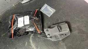 lot 10186 image: IWB SHIELD-X-R Holster