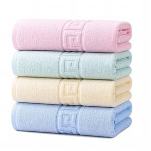 lot 7270 image: BolBomS 100% Cotton Bath Towels,4 Pack,30 x 60 Inches, Light Weight, Soft, Super Absorbent and Fast Drying, No Fading Multipurpose Use for Sports, Swimming, Travel, Fitness, Yoga, Multicolor.