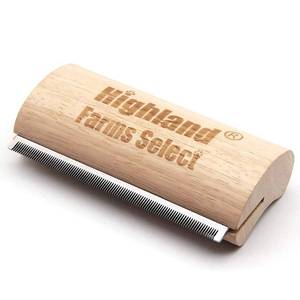 lot 14005 image: Highland Farms Select Deshedding Grooming Tool 5 In