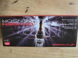lot 20338 image: APremium Oxygen Sensor USOS45175TCH R0525530128