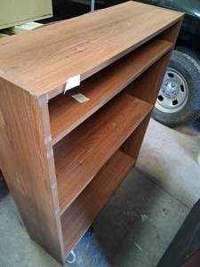 lot 2 image: Small and wide wooden bookshelf