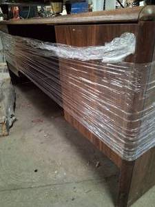 lot 8 image: Large wooden desk