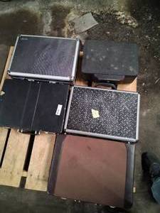 lot 31 image: Set of 5 locking briefcasesmoney holders