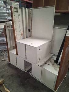lot 33 image: 3 small desks