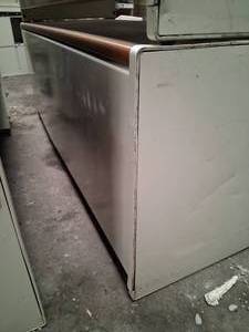 lot 36 image: 3 drawer desk