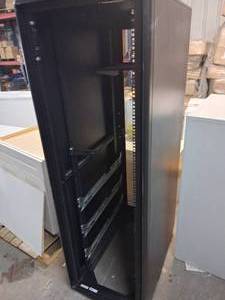 lot 85 image: Large computer server cabinet