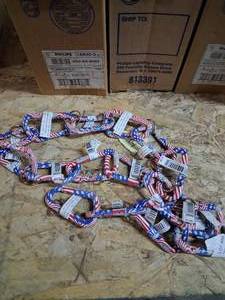 lot 94 image: 16 Carabiners