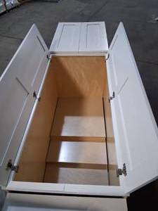 lot 112 image: 24x 84 x 24 white shaker pantry cabinet with soft-close hinges & 12 plywood box construction