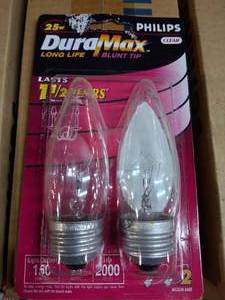 lot 93 image: Set of 4 boxes of lights