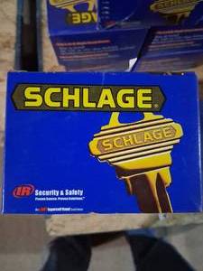 lot 104 image: Set of 5 Schlage dummy knobs