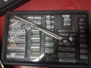 39 piece socket set