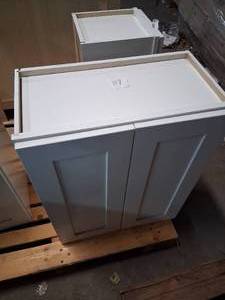 lot 114 image: 24 two door white shaker wall cabinet with soft-close hinges & 12 plywood box construction