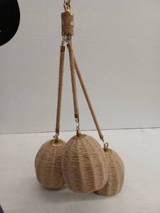 lot 20089 image: Rope-Wrapped 3 Sphere Pendant Light Fixture
