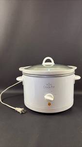 lot 115 image: All White Finish Rival Crock-Pot Model 3060 Slow Cooker 120V 270W