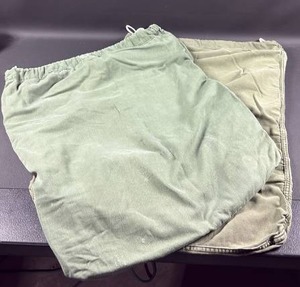 lot 233 image: 2) Olive Drab Cotton Laundry Drawstring Bags