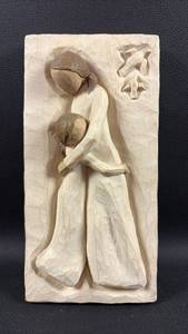 lot 247 image: 2001 Mother & Daughter Willow Tree Wall Hanging Decor