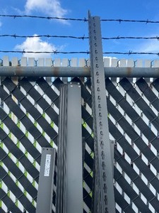 lot 3 image: Global Industries Heavy Duty Steel Shelving Rack 7 x 5 x 6