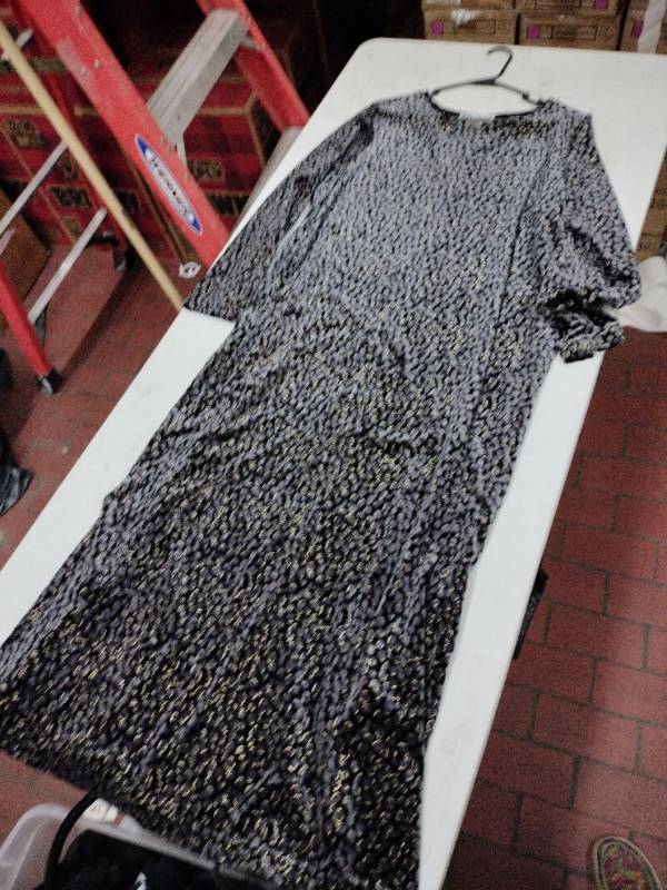 lot 59444 image: Ronni Nicol Velvet Black and Gold Leopard Print Dress - 20