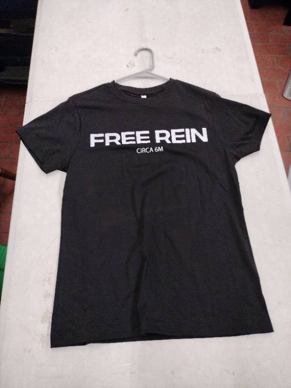 lot 63298 image: Free Rein Circa 6M Black T-Shirt - S